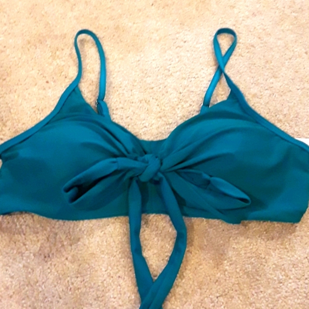 NWT Beach Sissi Bikini Top